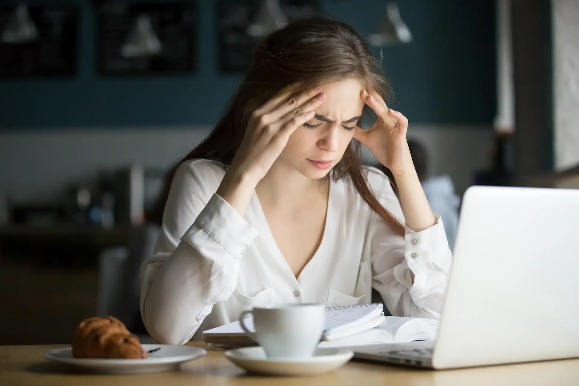 Vrouw heeft last van duizeligheid